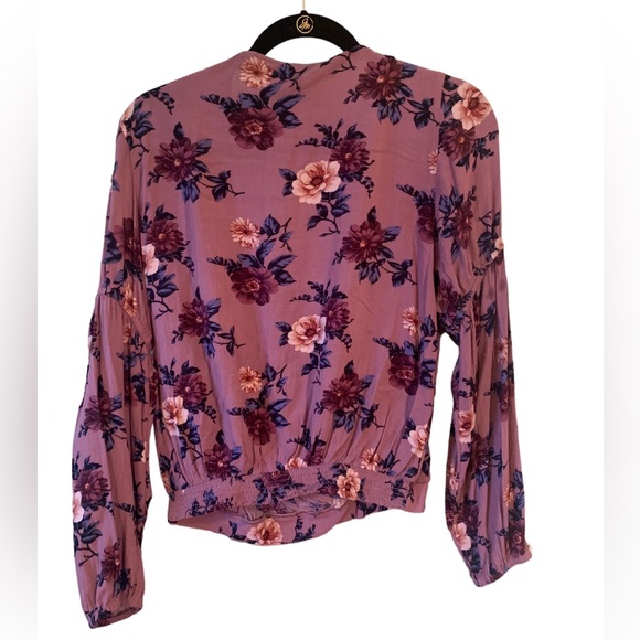 American Eagle Outfitters Floral Print Top Size M - Picture 2 of 8
